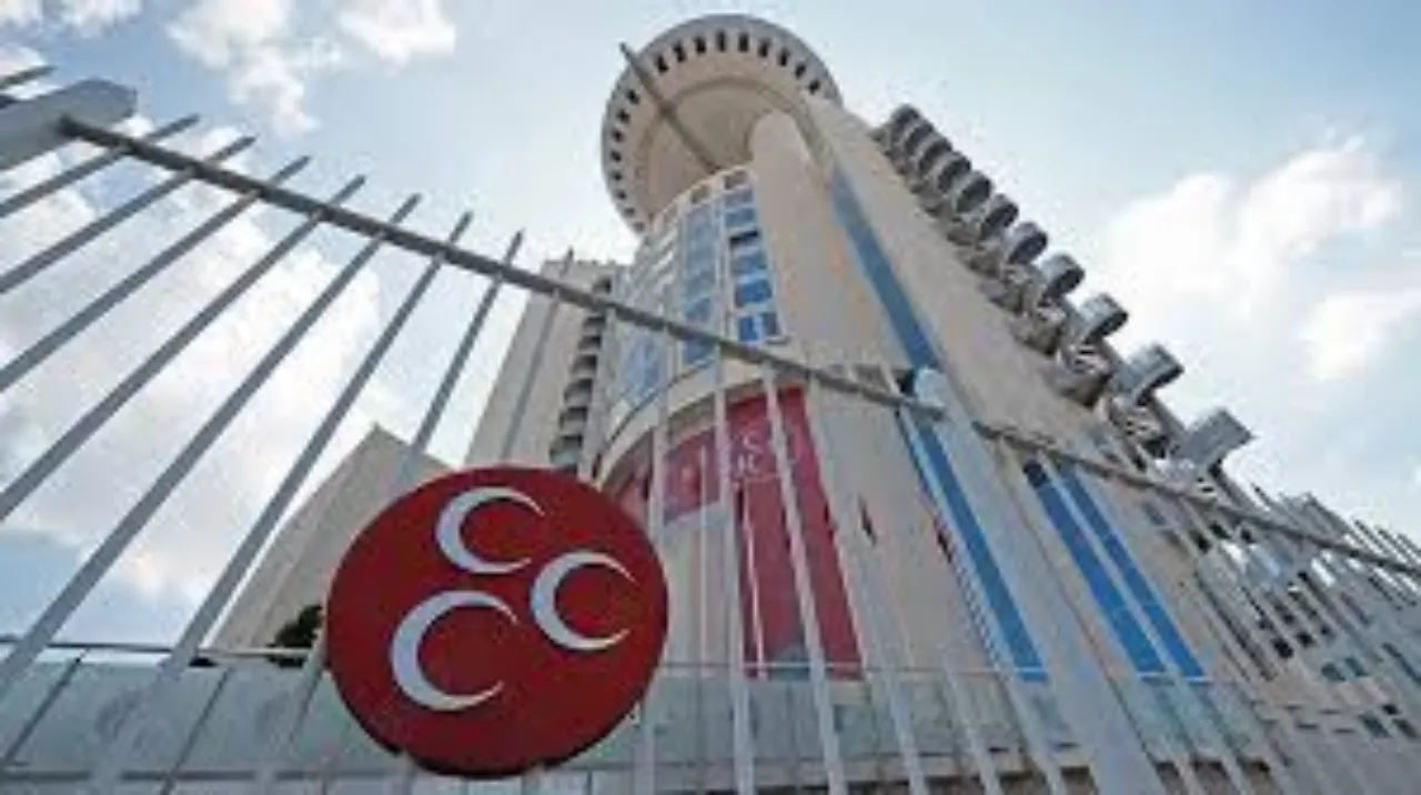 MHP’de dikkat çeken karar: Belediye başkanı listeden çıkarıldı