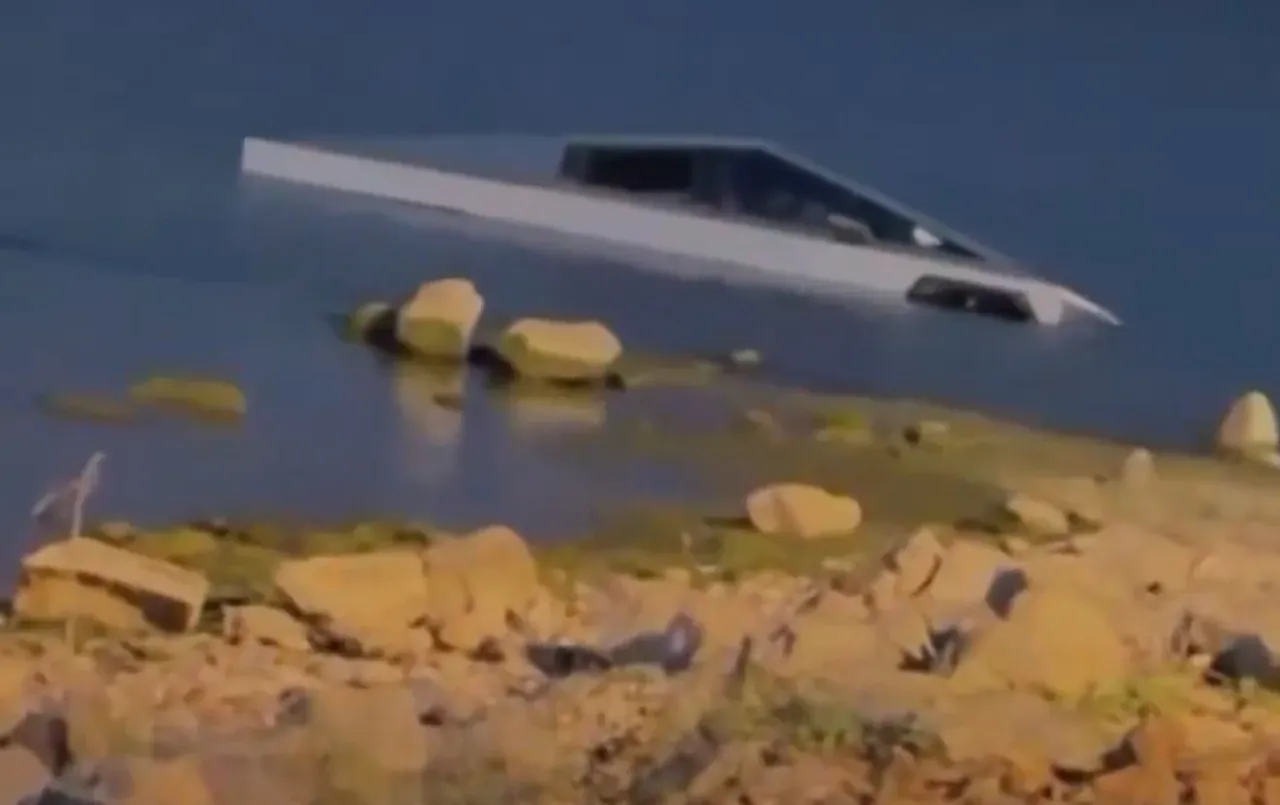 Muskın tekne gibi yüzebilir iddiası pahalıya patladı! Teslanın su özelliği çalışmadı, sürücü gözaltında