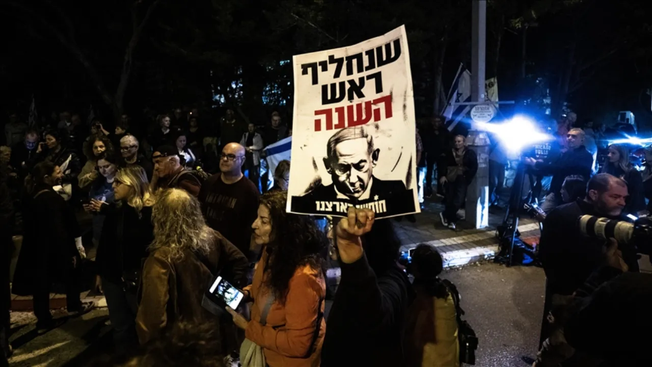 Netanyahu yolsuzluk davasından kaçmaya devam ediyor! Güvenliği bahane etti