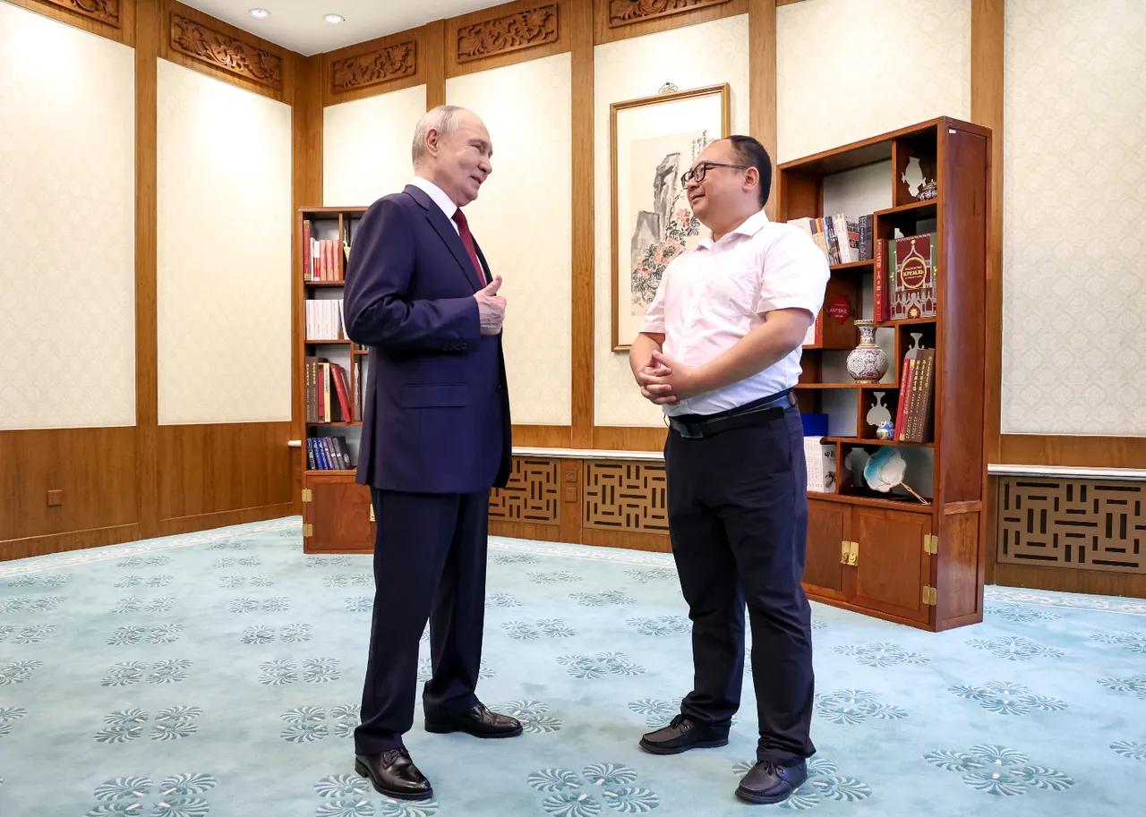 Putin’in Çin ziyaretinde büyük sürpriz! İlk resmi ziyaretinde tanışmıştı, 26 yıl sonra tarihi buluşma