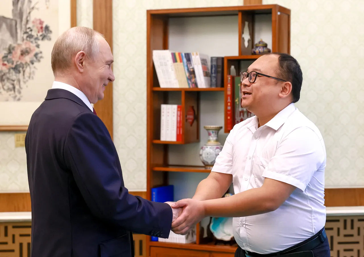 Putin’in Çin ziyaretinde büyük sürpriz! İlk resmi ziyaretinde tanışmıştı, 26 yıl sonra tarihi buluşma