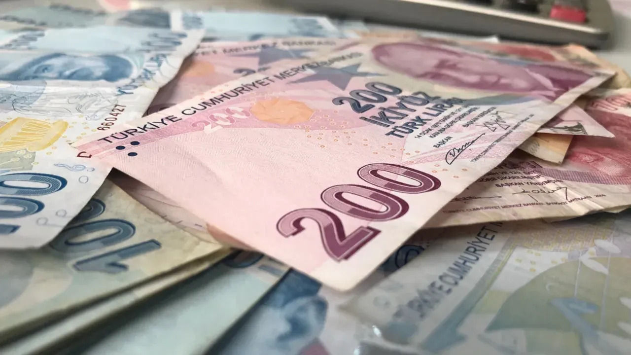 Staj ve çıraklıkta emeklilik adaletsizliği: Beyaz yakaya hak, mavi yakaya yasak!