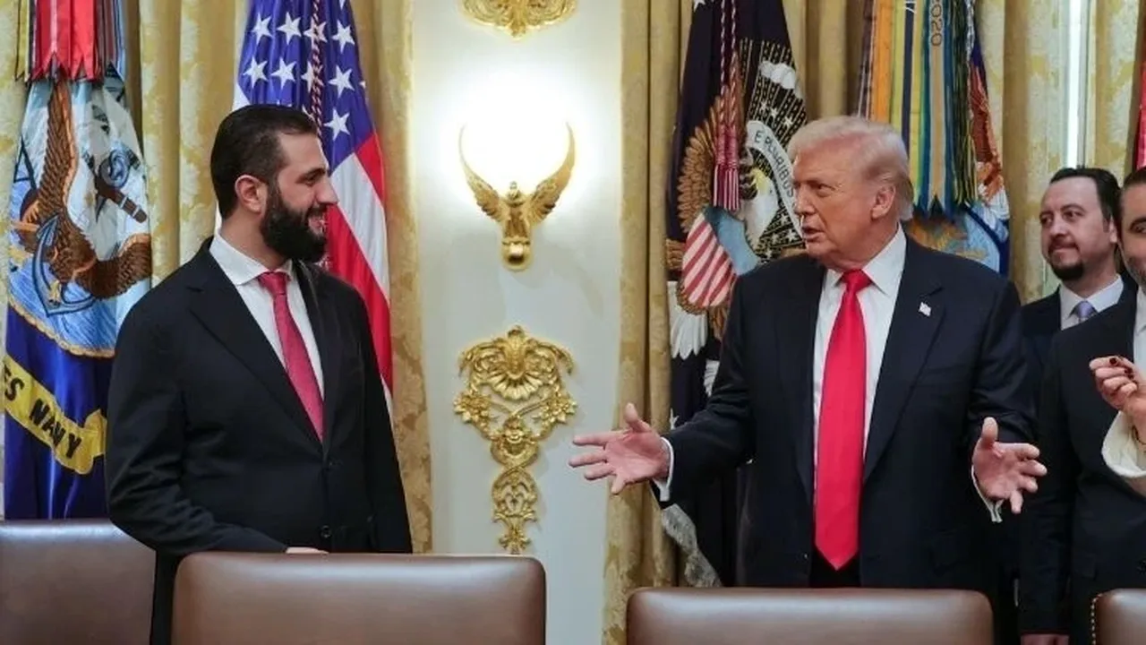 Trump'tan Suriye Cumhurbaşkanı Şara'ya özel mesaj! "Herkes fotoğrafımızdan bahsediyor"