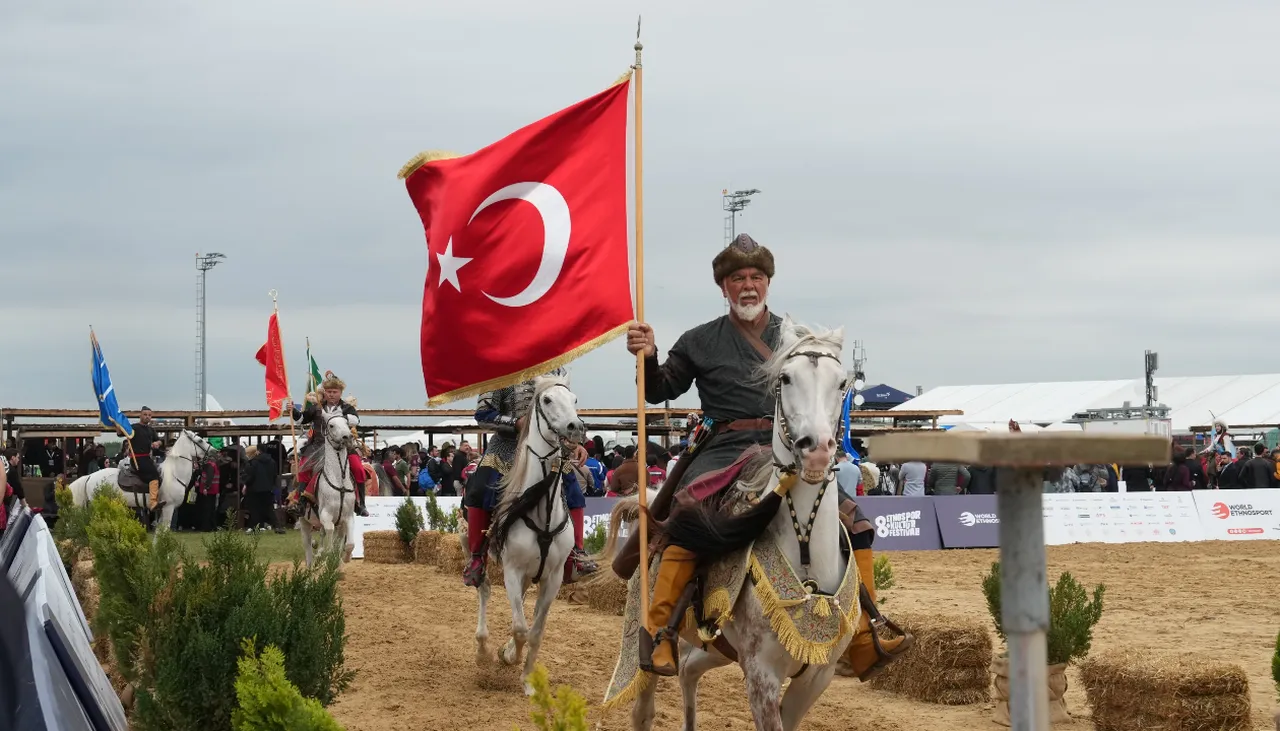 24 ülke İstanbul'da! Etnospor Festivali kapılarını açtı