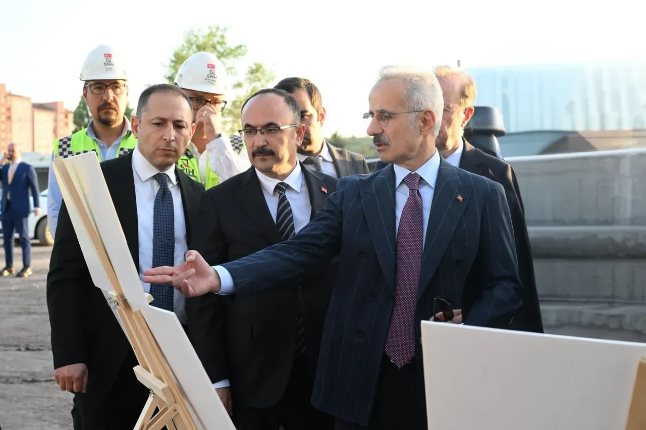 Bakan Uraloğlu’ndan Etimesgut Havalimanı eleştirilerine cevap: Bu model dünya çapında uygulanıyor