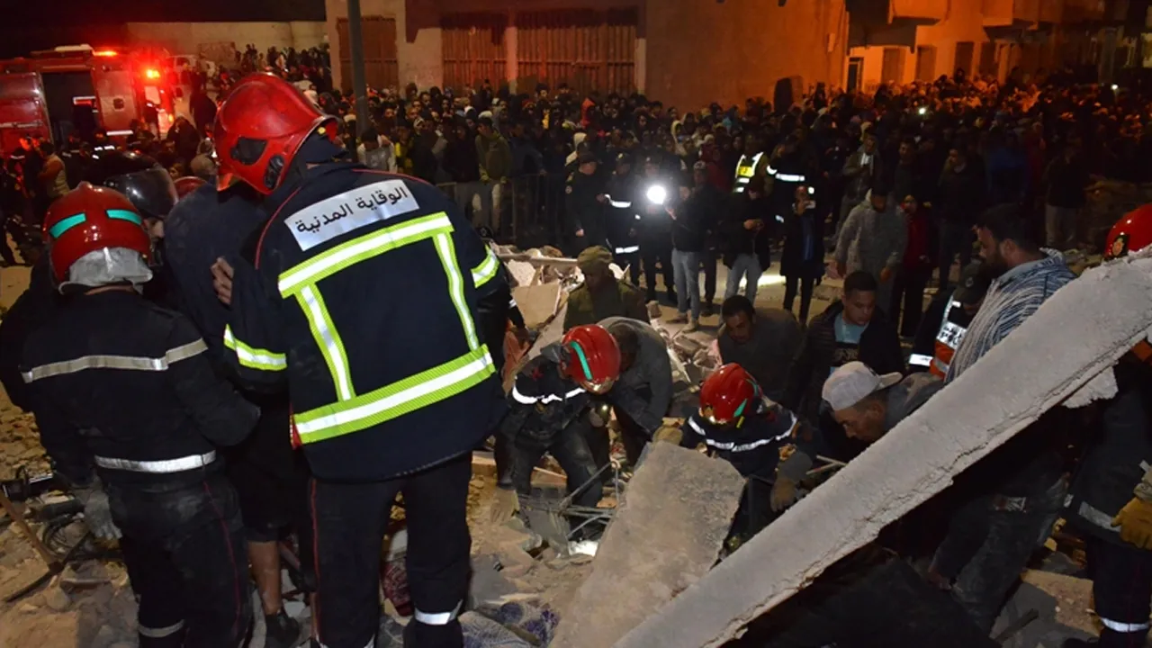 Fas'ta 4 katlı bina çöktü: 11 can verdi