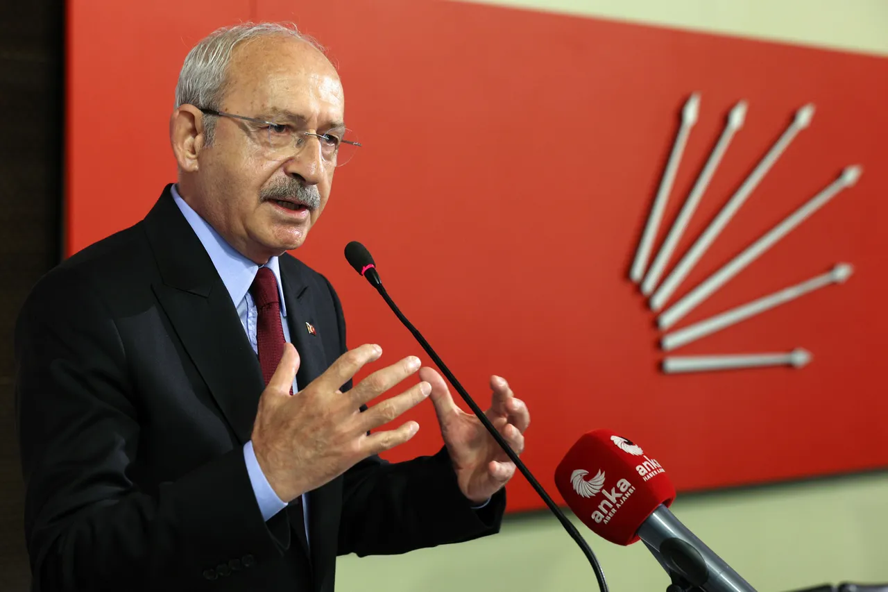 Kılıçdaroğlu 'mutlak butlan' kararını nasıl öğrendi? İki isim eğilip elini öptü