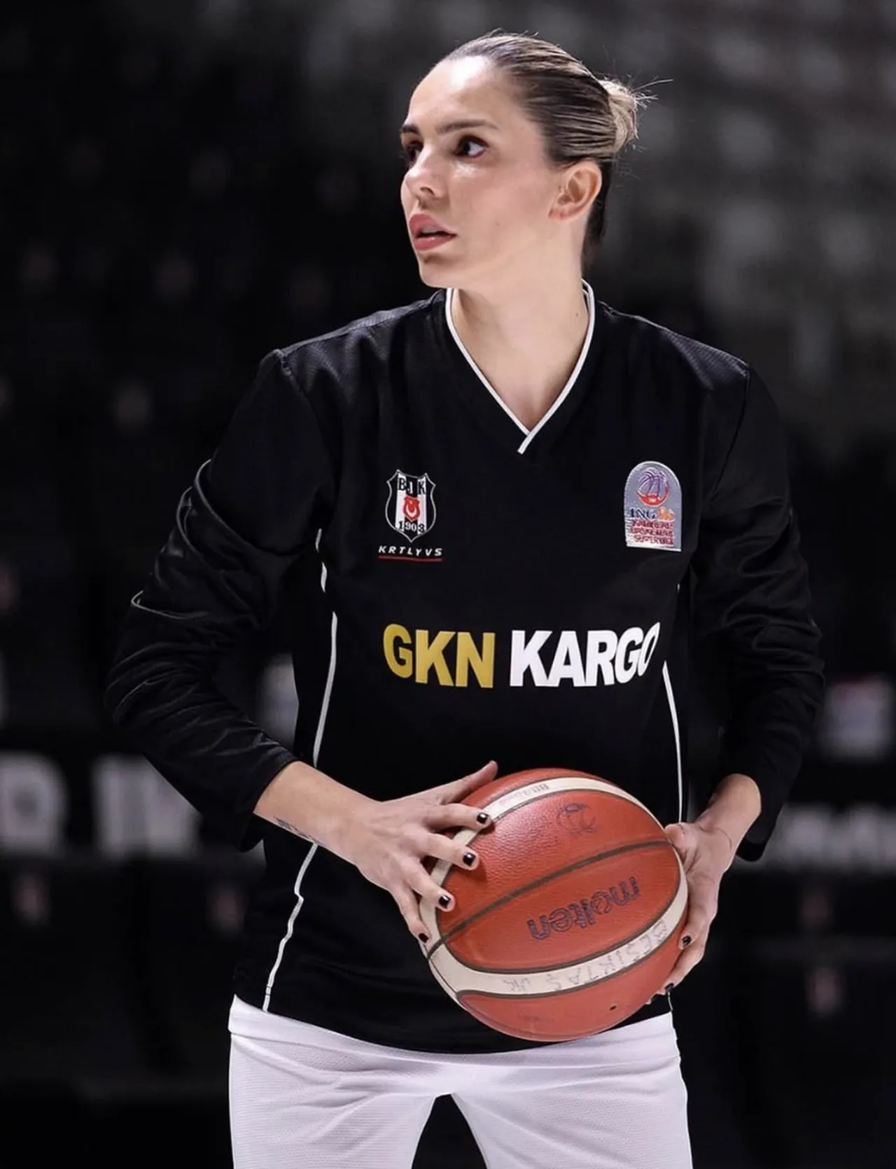 Kübra İmren Siyahdemir kimdir, nereli, kaç yaşında? Ünlülere uyuşturucu operasyonu kapsamında gündeme geldi