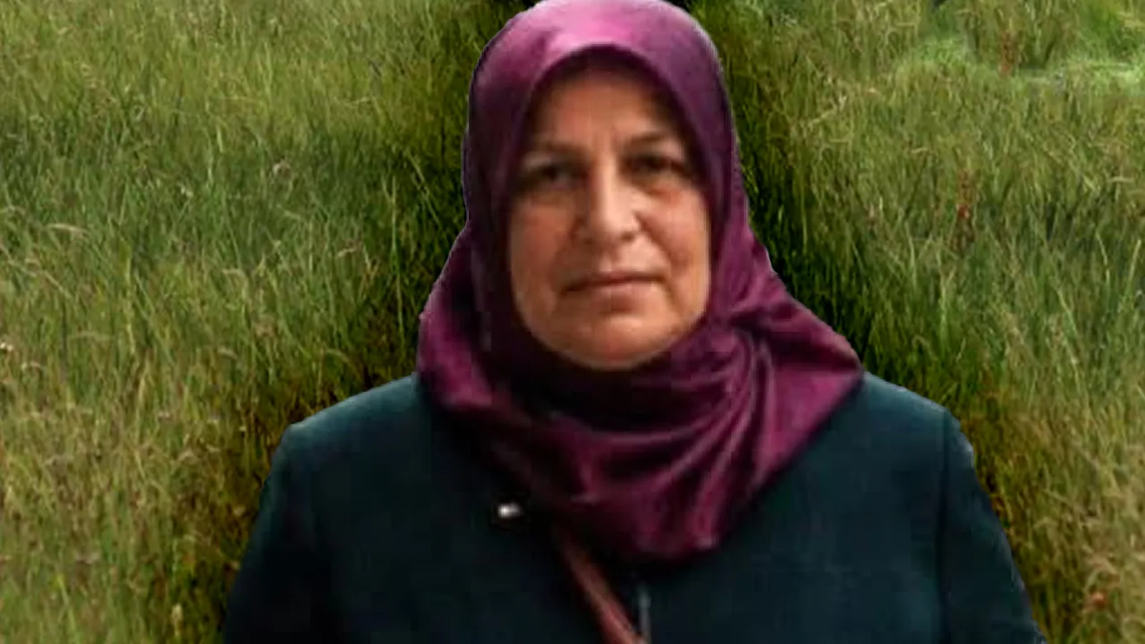 Ot biçerken dengesini kaybetti! Savrulan bıçak, eşinin boğazına saplandı