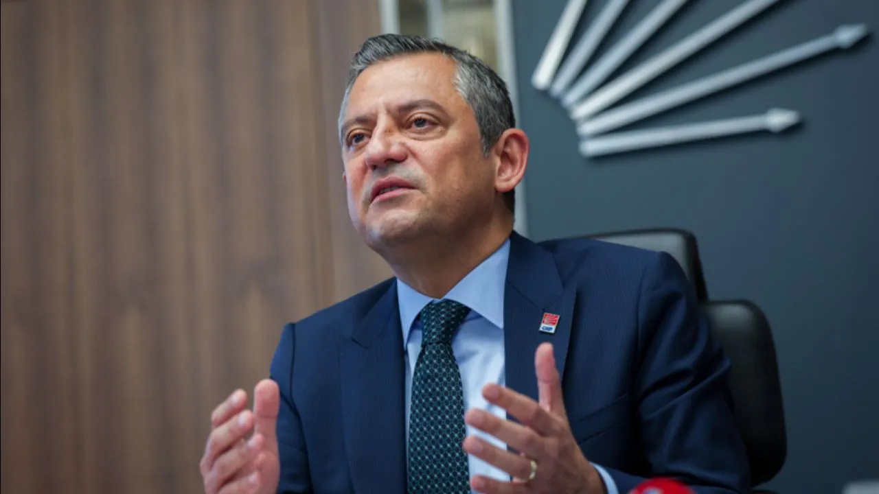 Özgür Özel MYK sonrası açıklamalarda bulunuyor