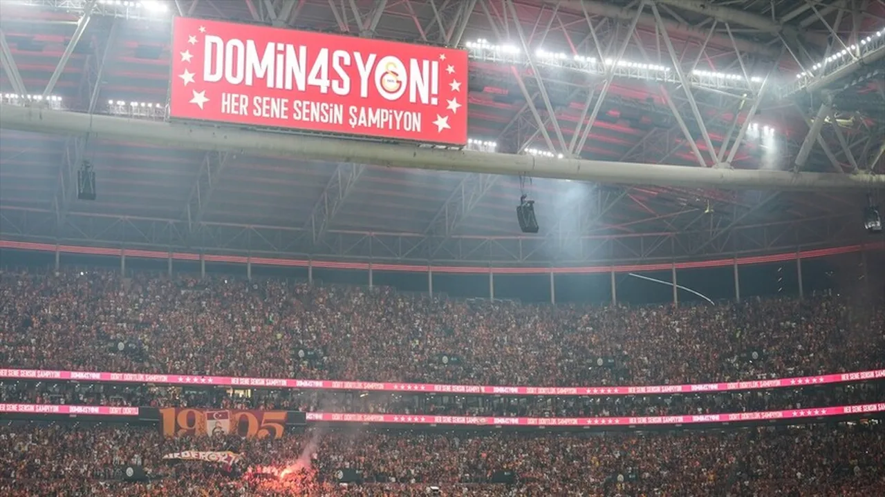 Galatasaray, Süper Lig'i 77 puanla zirvede tamamladı.