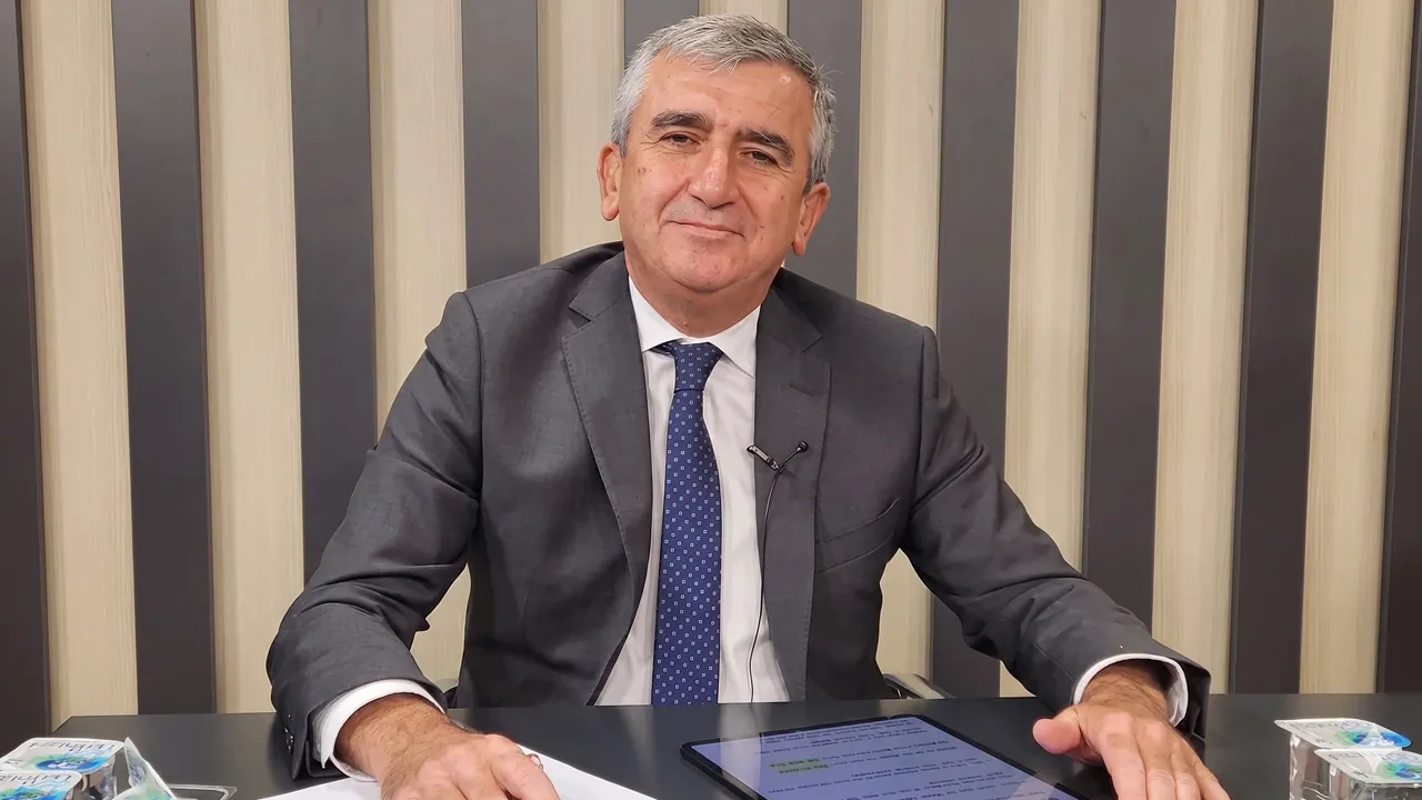İskan almak isteyenden milyonlar istedi! CHP'li Akçakoca Belediye Başkanı Fikret Albayrak gözaltına alındı