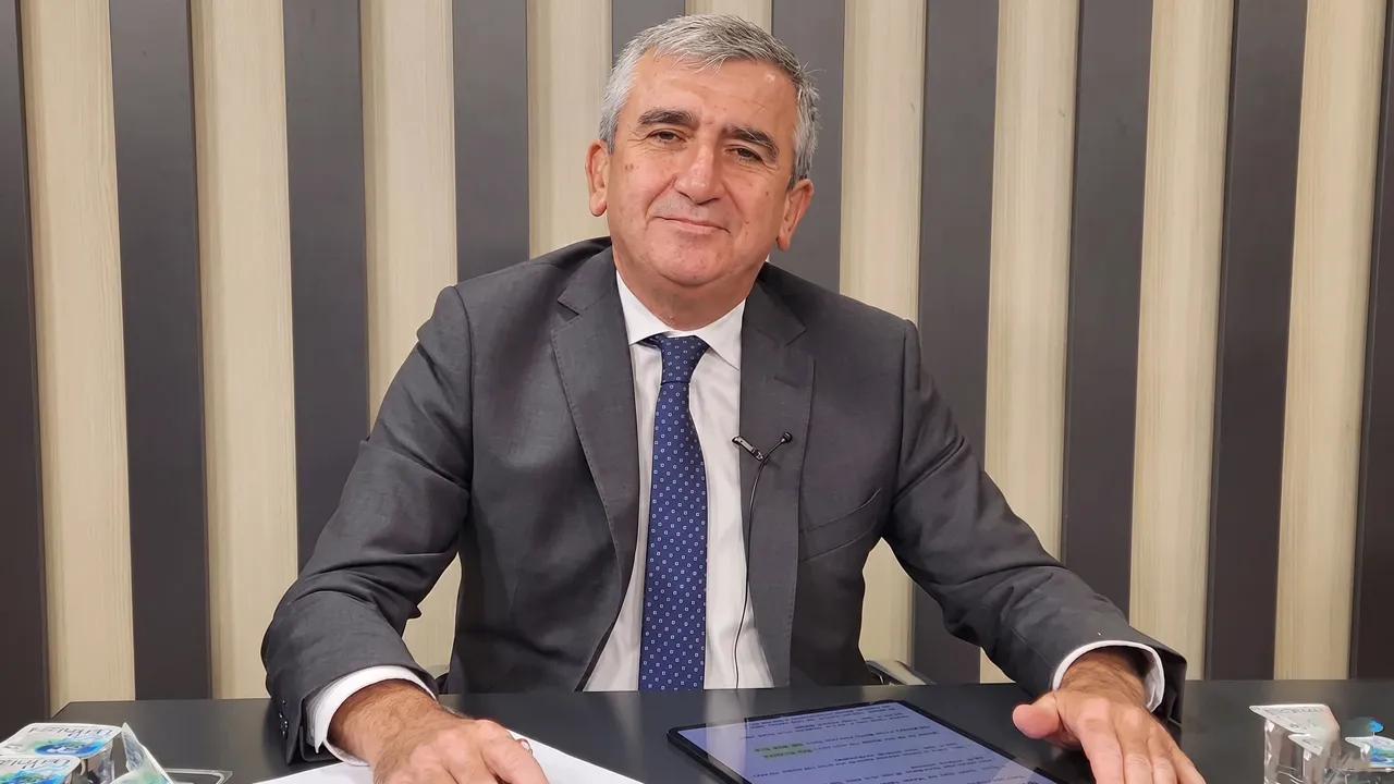 İskan almak isteyenden milyonlar istedi! CHP'li Akçakoca Belediye Başkanı Fikret Albayrak gözaltına alındı