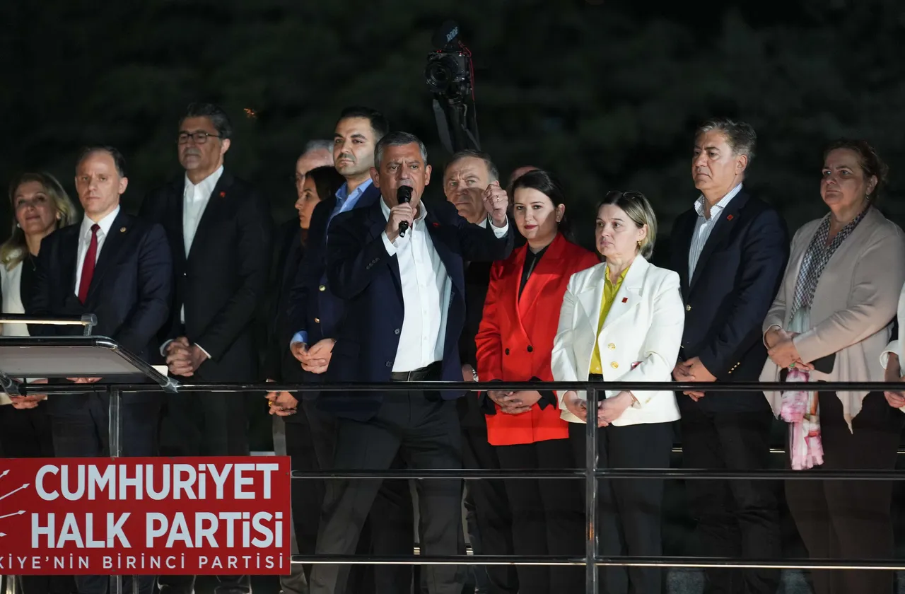 'Mutlak butlan' kararı sonrası yine sokağa ve boykota davet etti: Gerekirse hayatı durduracağız