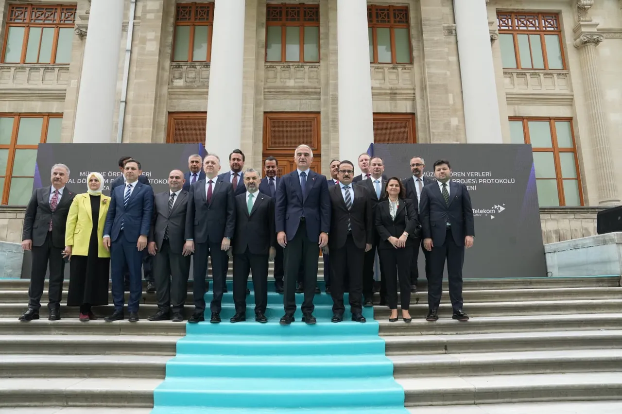 Müze ve ören yerlerinde dijital dönüşüm hamlesi! T.C. kimlik kartları Müzekarta dönüşüyor