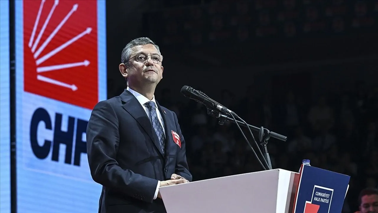 Özgür Özel görevden alındı mı? Mutlak butlan kararı sonrası gündemde geldi!