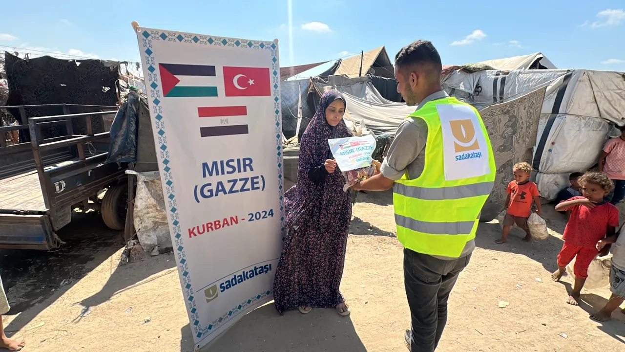 Sadakataşı Gazze’ye 5 bin hisse kurban ulaştıracak