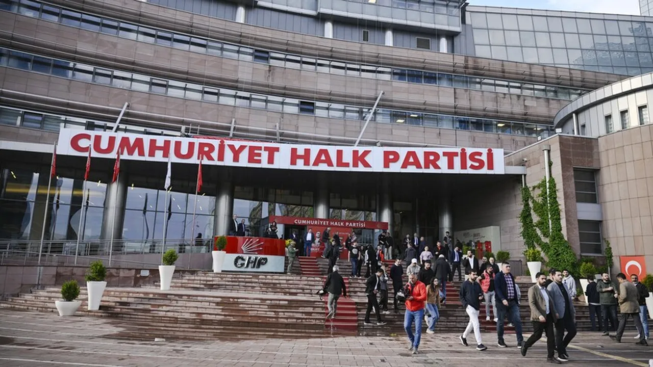 YSK toplantısı başladı! CHP'nin mutlak butlan itirazı görüşülüyor