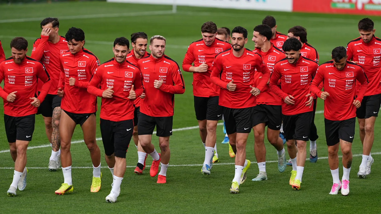 Dünya Kupası öncesi Milli Takım’da şok! Yıldız futbolcu sakatlandı