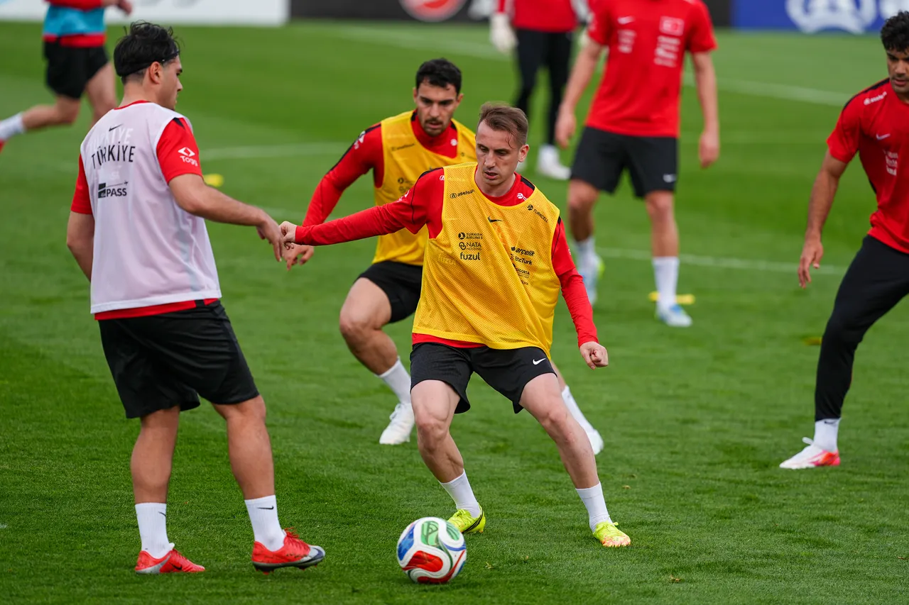 Dünya Kupası öncesi Milli Takım’da şok! Yıldız futbolcu sakatlandı