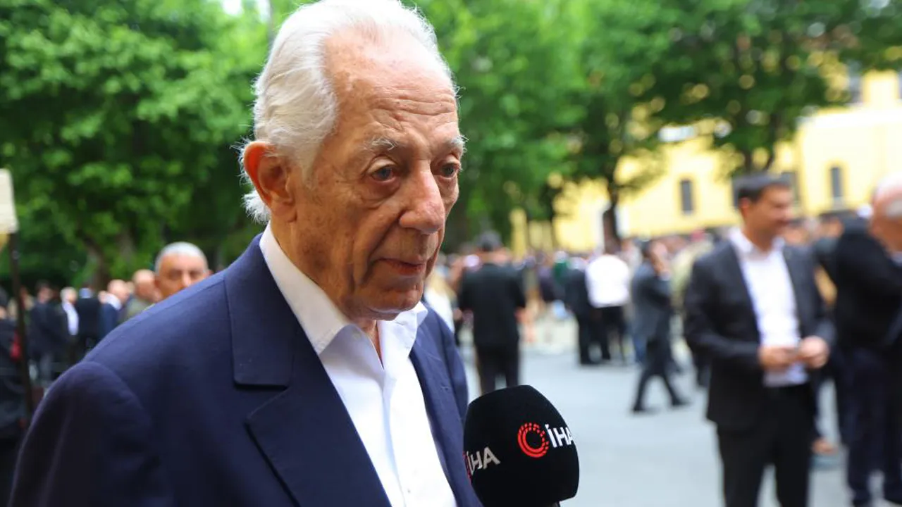 Faruk Süren: Dursun Özbek'e destek olmamız lazım
