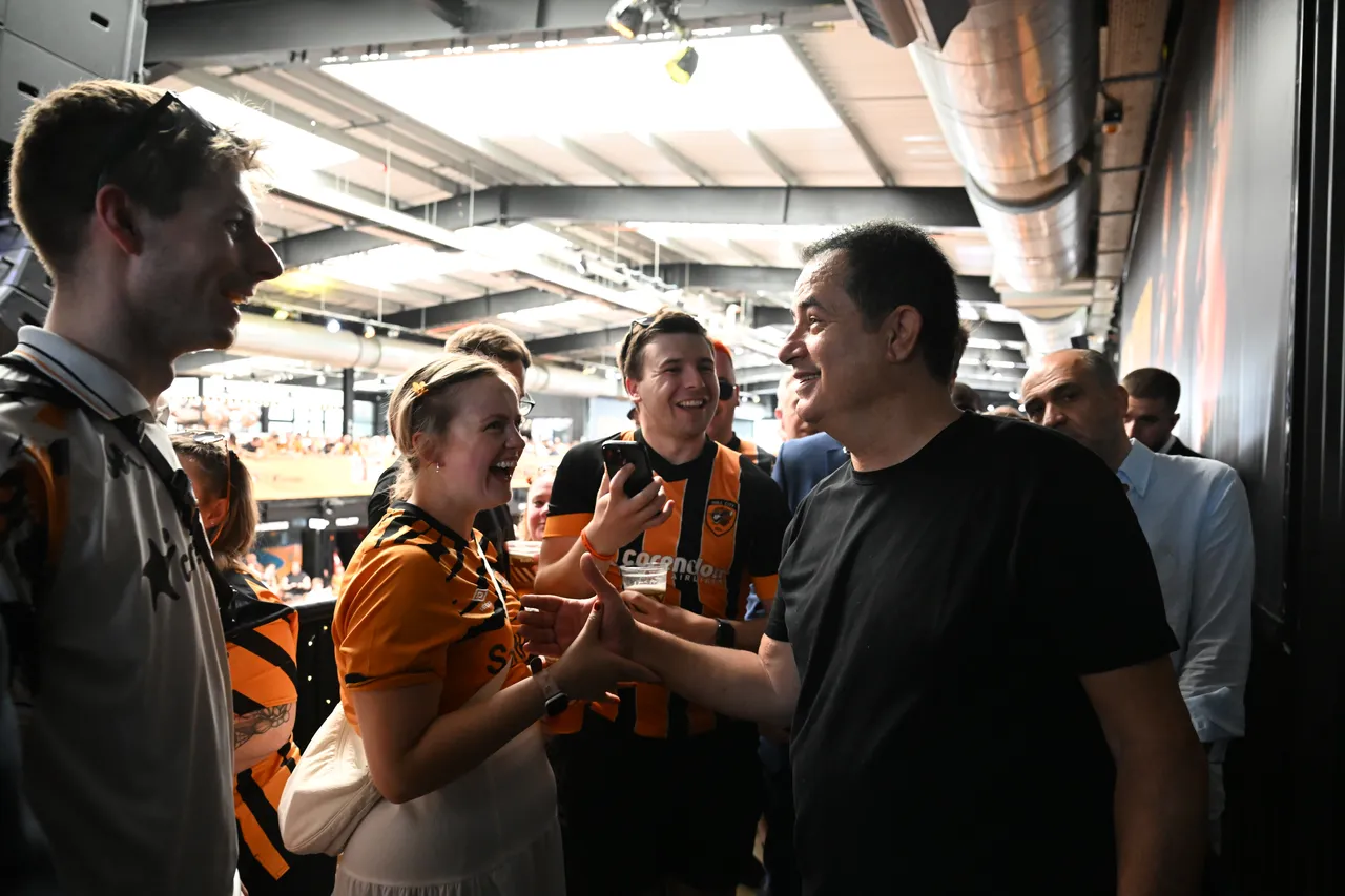 Hull City Premier Lig’e yükseldi! Zafer golü uzatmalarda geldi, Acun Ilıcalı gözyaşlarını tutamadı