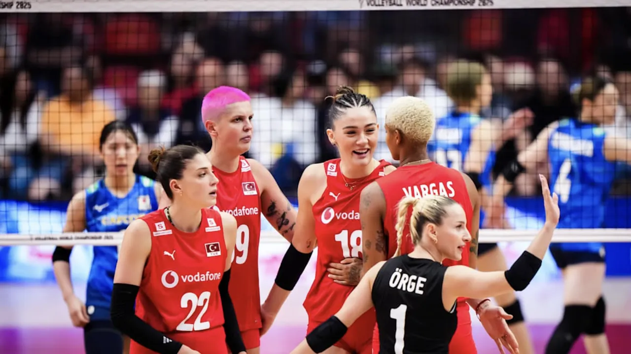 İtalya-Türkiye voleybol maçı canlı yayın hangi kanalda, nerede izlenir, saat kaçta? Filenin Sultanları AeQuilibrim Cup hazırlık maçı