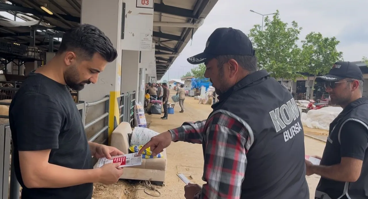 Mali polis çetin pazarlığa dahil oldu: 'Sahte para' uyarısı