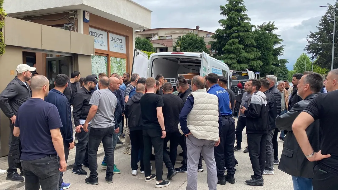 Ortak kavgası kanlı bitti: Önce vurdu sonra intihar etti