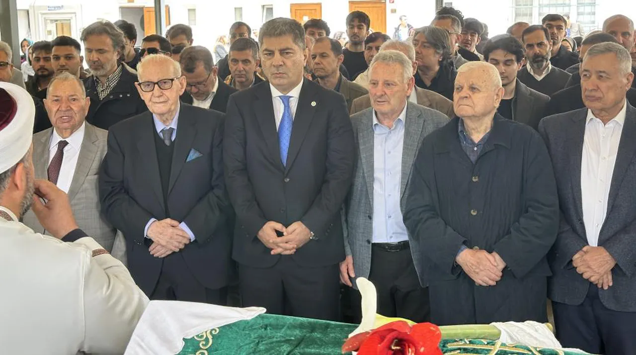 Şenes Erzik ile Hakan Safi yan yana