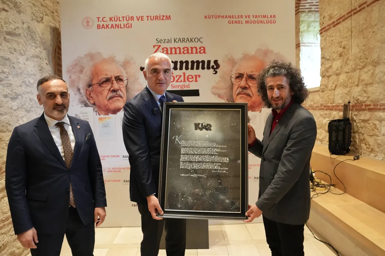Sezai Karakoç’un gizli arşivi ilk kez ortaya çıktı!  Zamana Adanmış Sözler  sergisi Rami Kütüphanesinde
