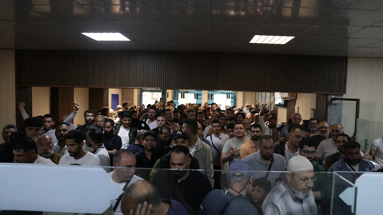 Sınırda yoğunluk zirvede! Bayram ziyareti diye gidiyorlar, çoğu dönmeyecek
