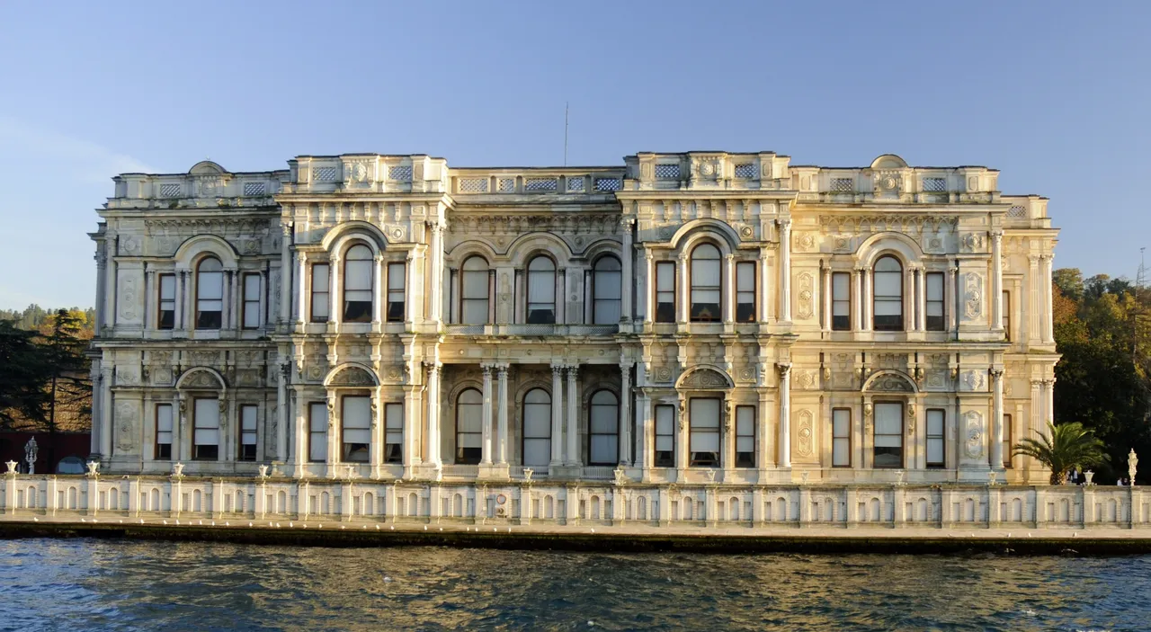 Topkapı Sarayı bayramda açık mı? 2026 Dolmabahçe, Yıldız, Beylerbeyi Sarayı Kurban Bayramı ziyaret gün ve saatleri