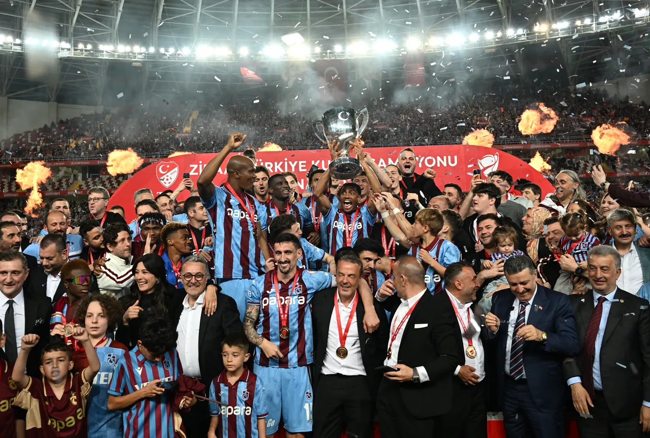 Trabzonspor’un Avrupa rotası belli oldu: Fırtına’nın muhtemel rakipleri netleşti