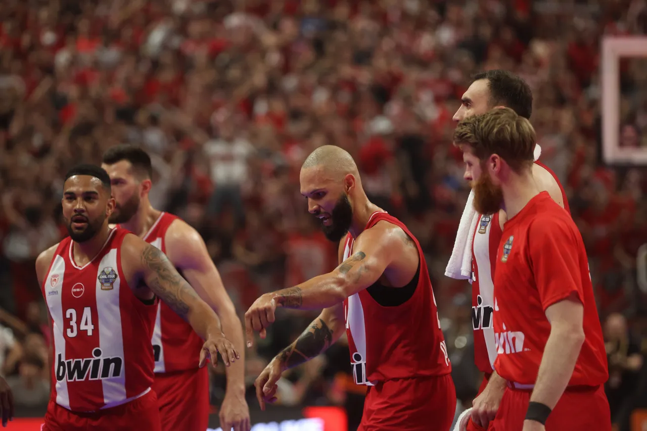 EuroLeague'de şampiyon Olympiakos