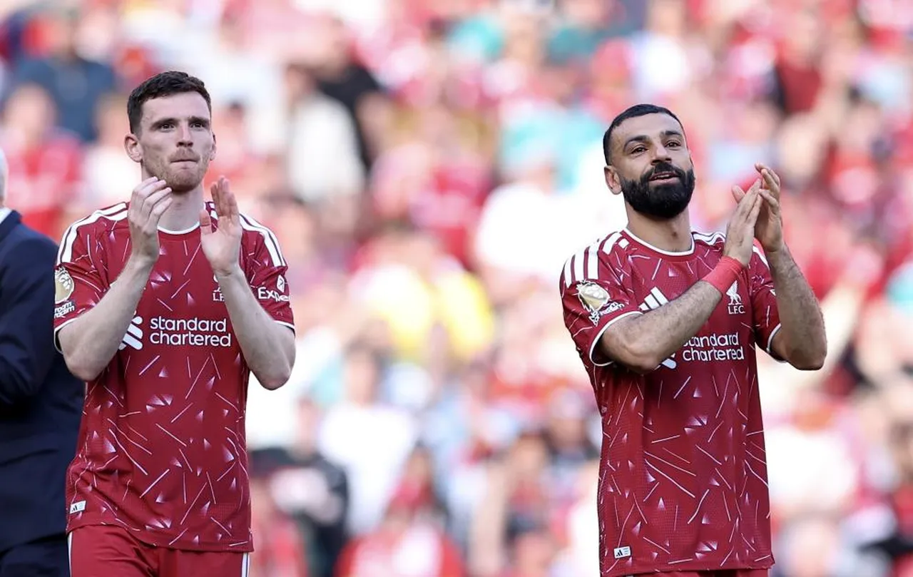 Liverpool'da iki efsane isim veda etti! Salah gözyaşlarını tutamadı