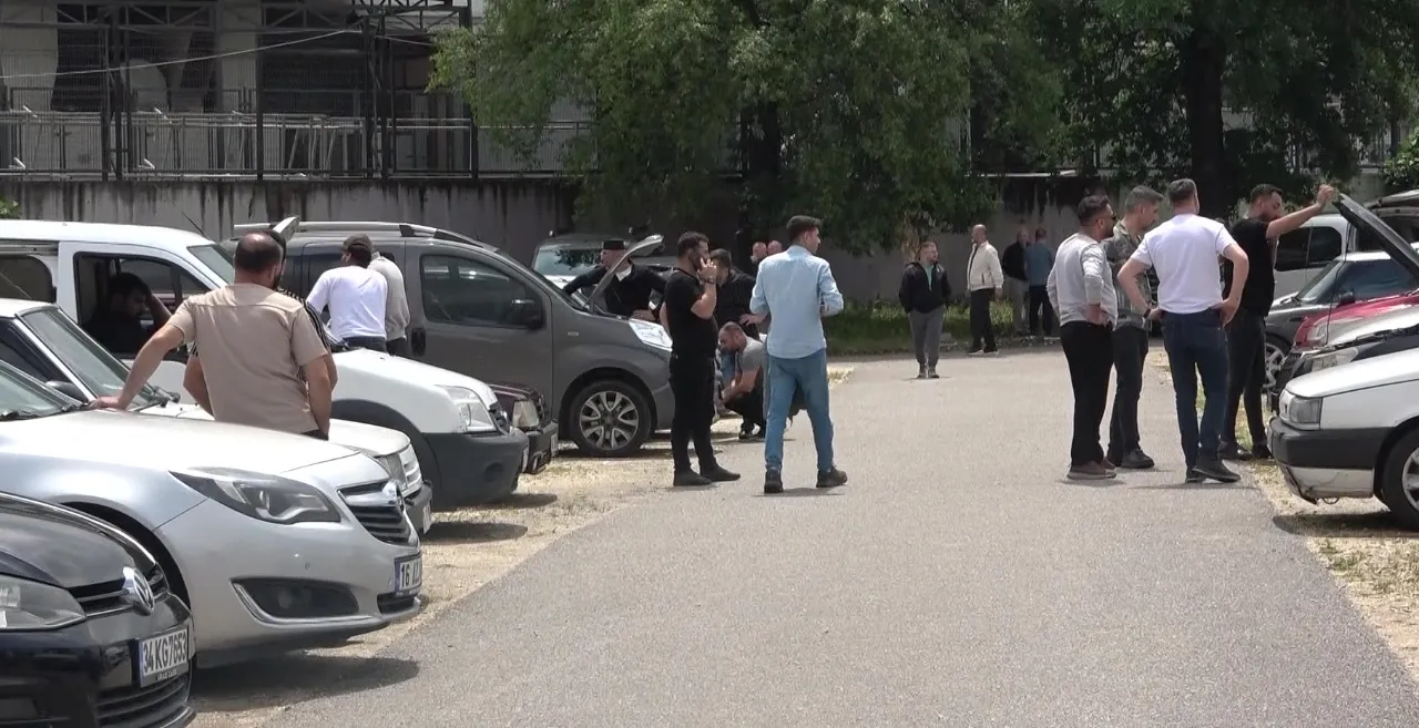 Sabahın erken saatinde akın ettiler! Kiralamak yerine satın almayı tercih ediyorlar