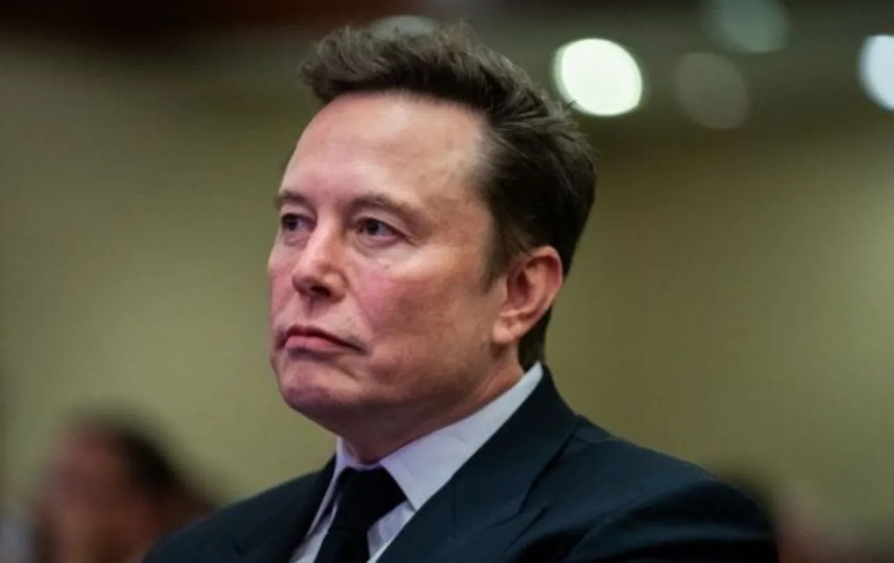 Ünlü Influencer canlı yayında Elon Musk'ın özel mesajlarını yayınladı: Uzayda binin üzerinde lazerim var!