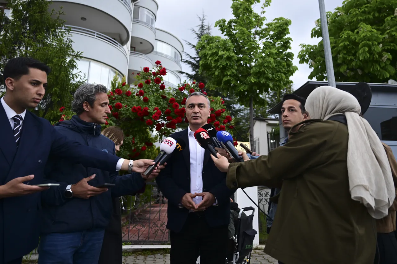 CHP'li CHP'liyi dövdü! Parti Genel Merkezi'nde makam savaşı