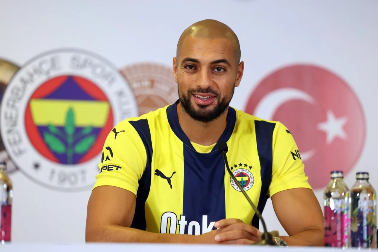 Fenerbahçe, Sofyan Amrabat için 12 milyon euro ödemişti.