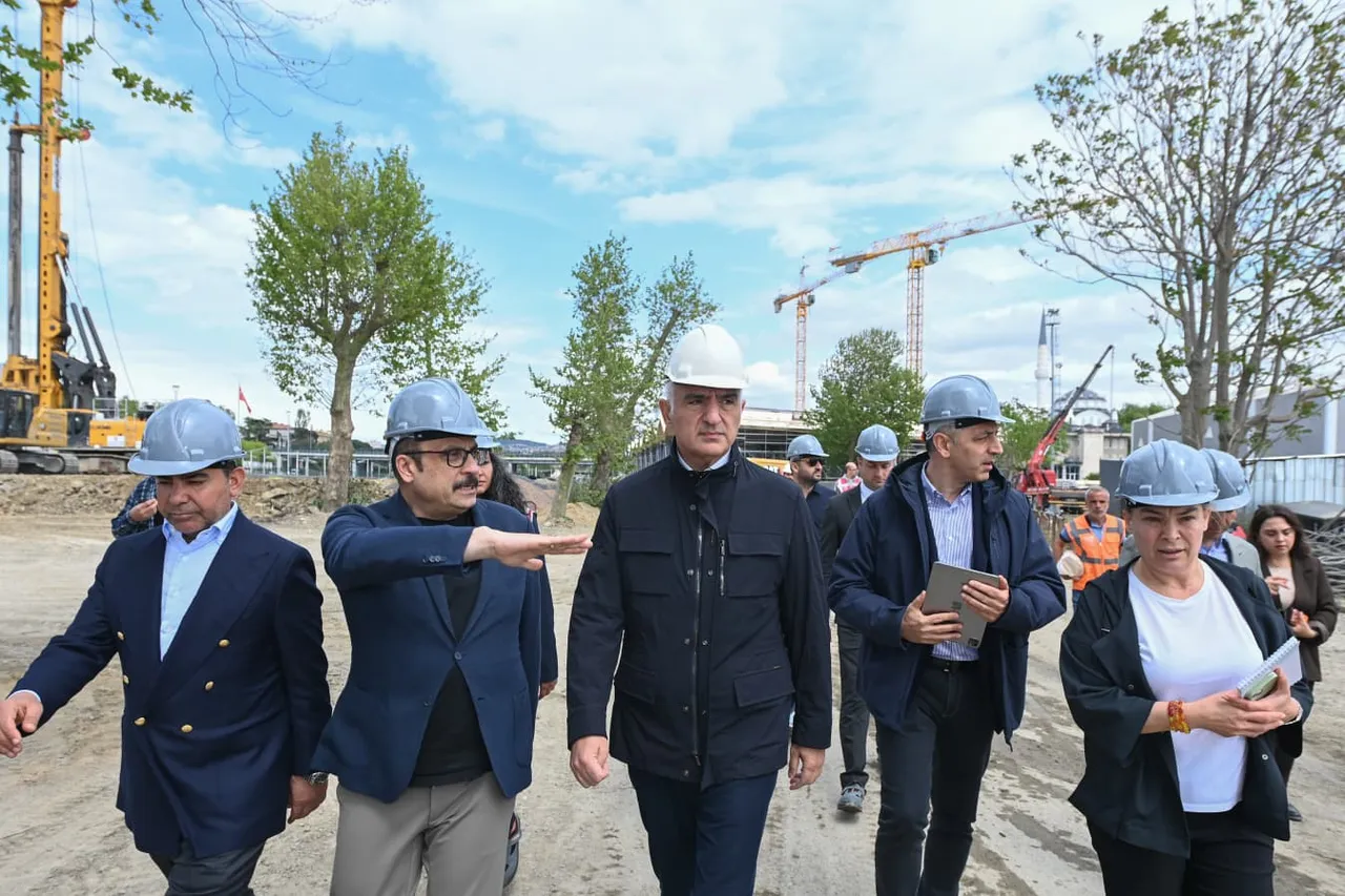 130 yıllık Haydarpaşa Garı tarihinde ilk! Bakan Ersoy restorasyonun detaylarını açıkladı