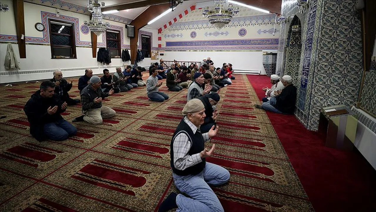 Arefe günü okunacak dualar! Arefe gününün faziletleri ve yapılması tavsiye edilen ibadetler…