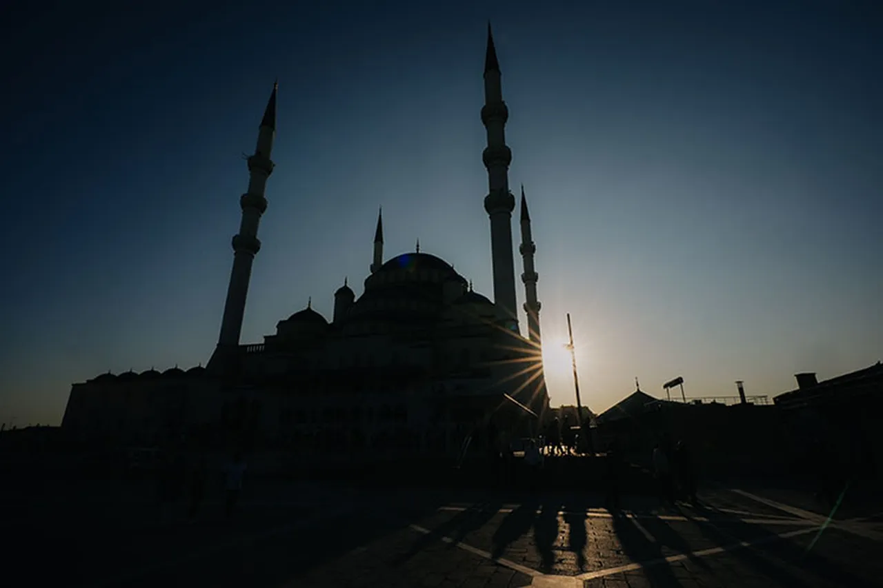 Bayram namazı evde kılınır mı? Bayram namazını kaçıranların yapması gerekenler
