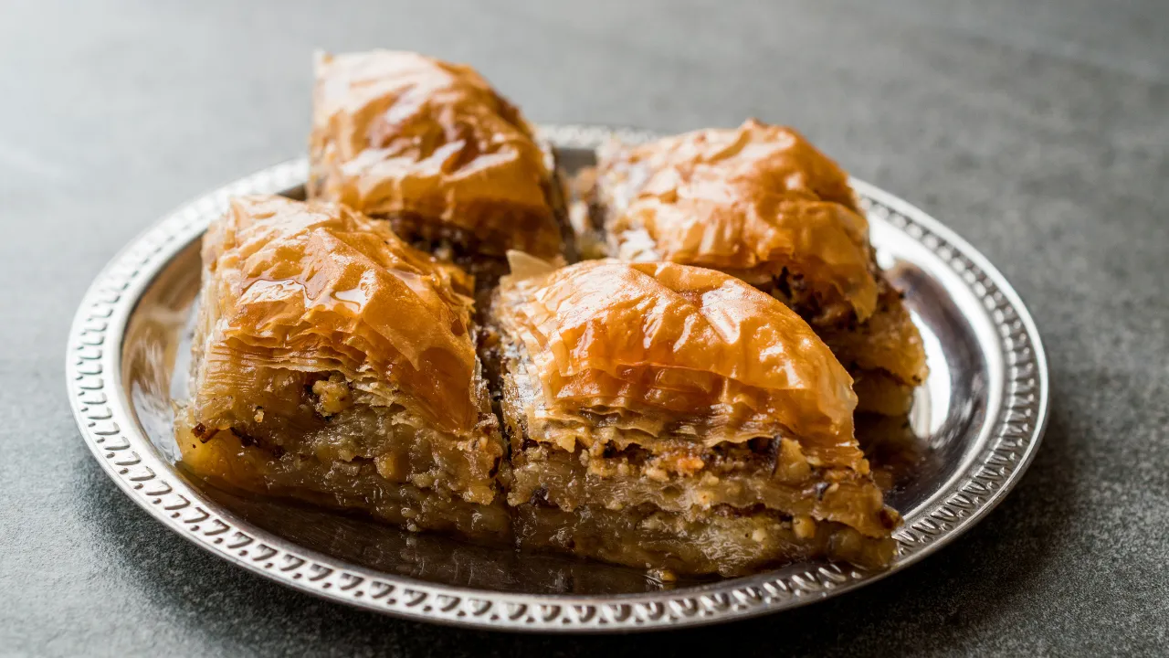 Cevizli ev baklavası