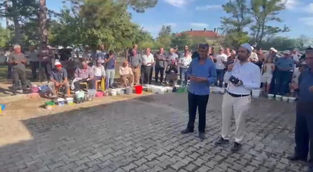Bu köyde et girmeyen ev yok! Asırlık gelenek bu bayramda da sürdü