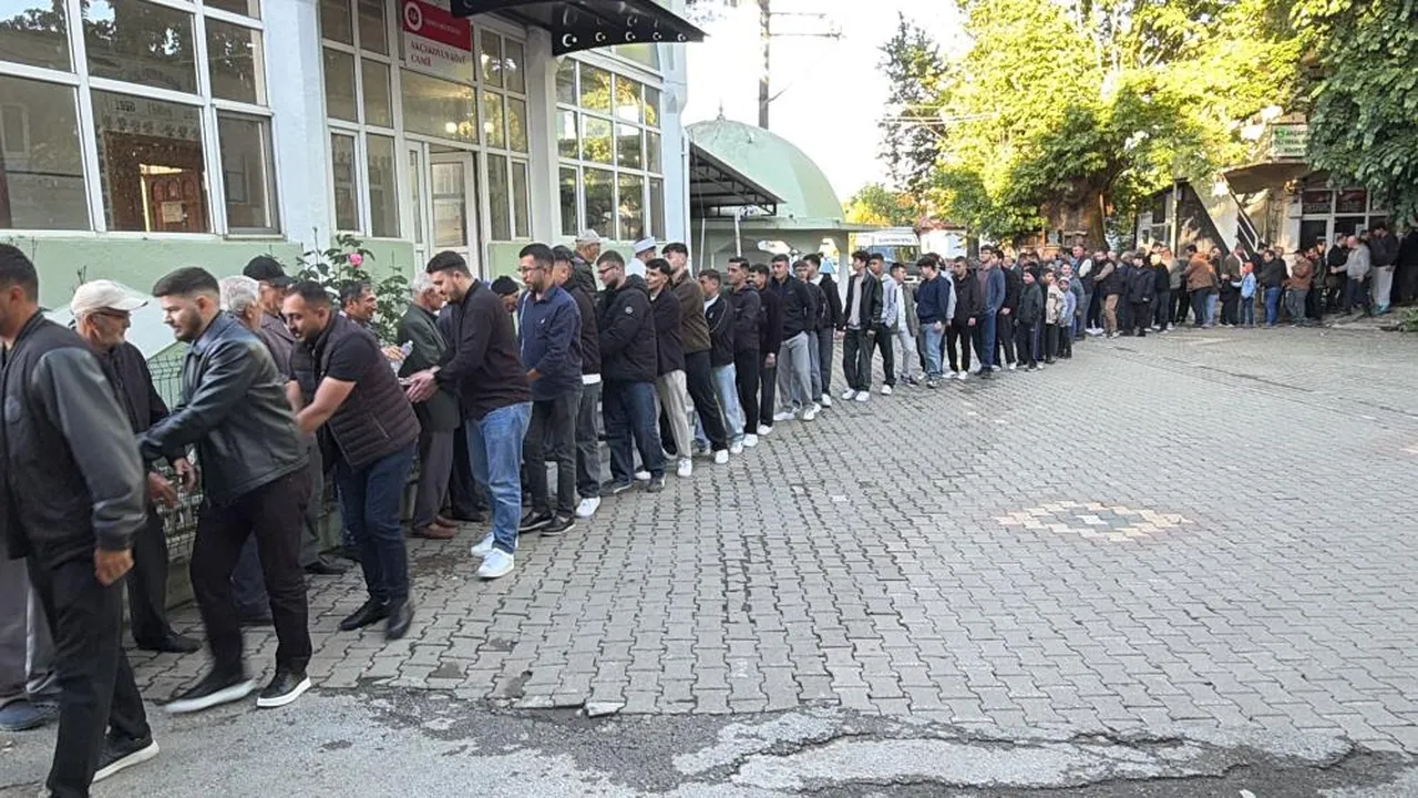 Çanakkale’de asırlık gelenek! 'Bayram halkası' oluşturuldu