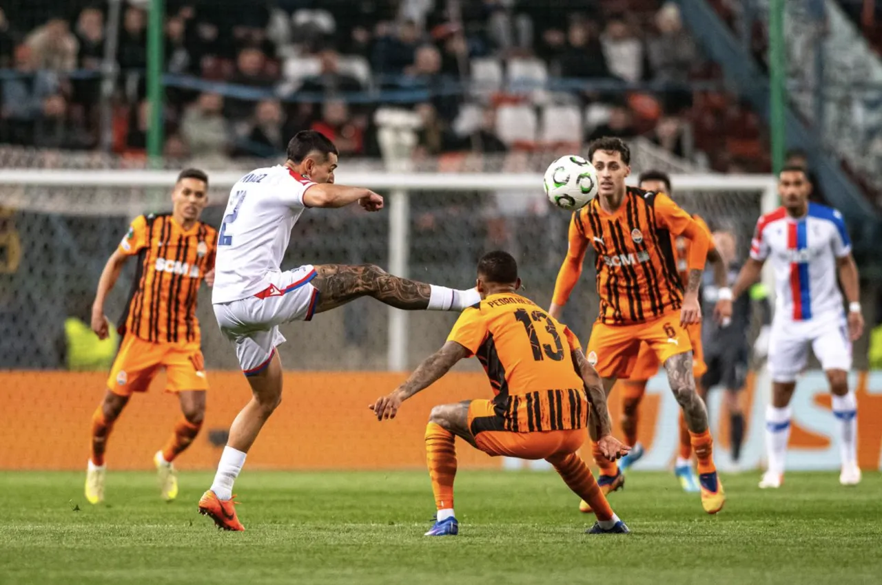 Crystal Palace - Rayo Vallecano canlı yayın hangi kanalda? UEFA Konferans Ligi final maçı şifresiz yayınlanacak!