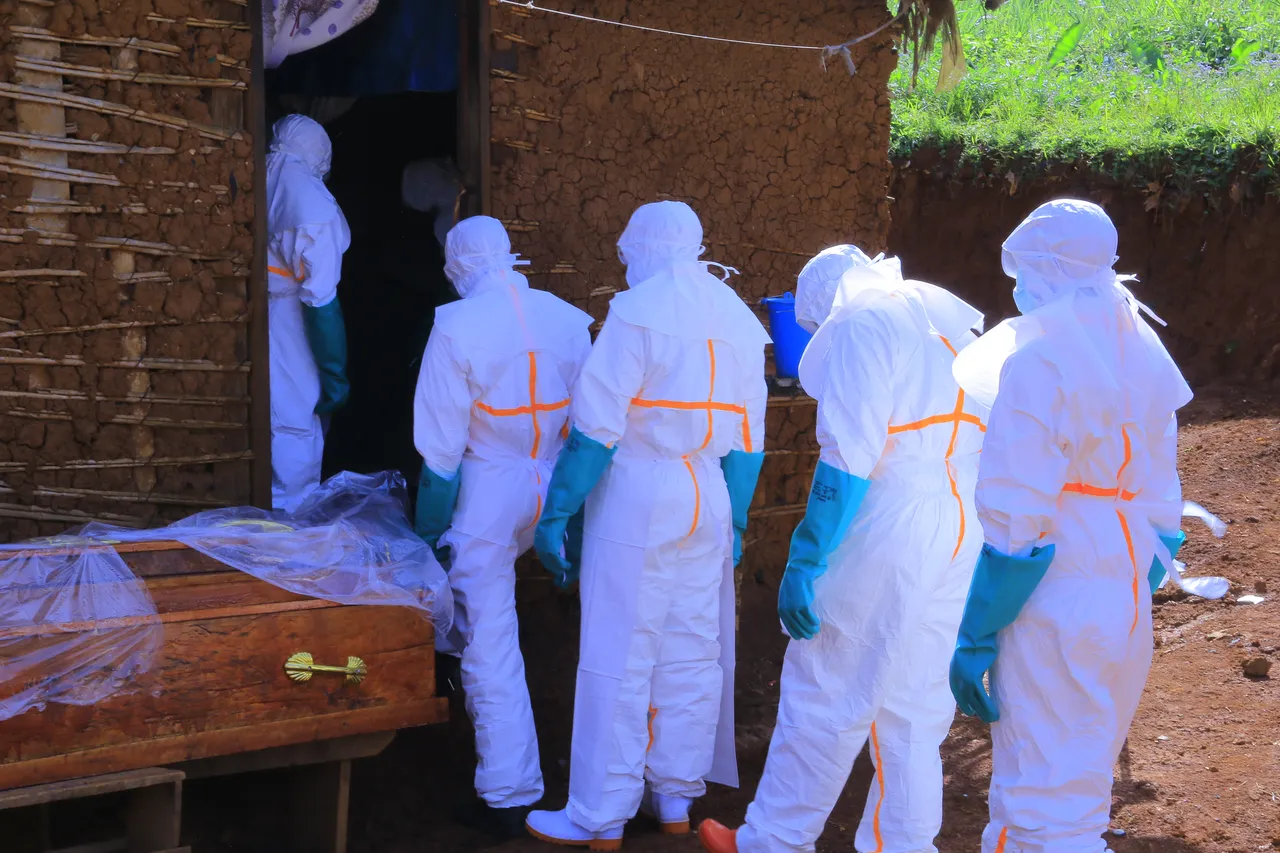 Ebola alarmı Avrupa’ya sıçradı! Belçika’da acil durum ilan edildi