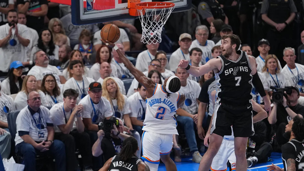 Knicks'in finaldeki rakibi belli oluyor: Son şampiyon Thunder seride önde