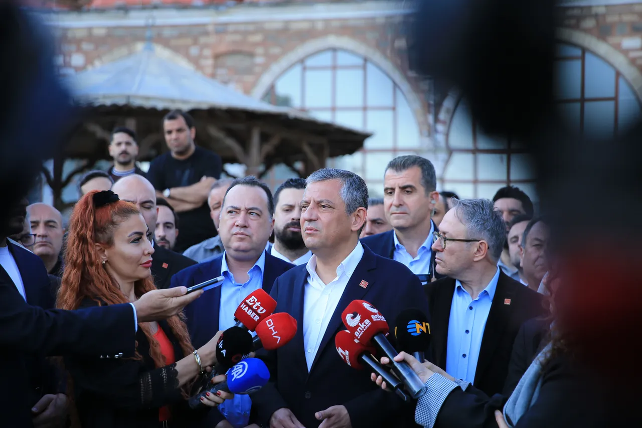 Özgür Özel'den 'yeni parti' iddialarına net cevap!
